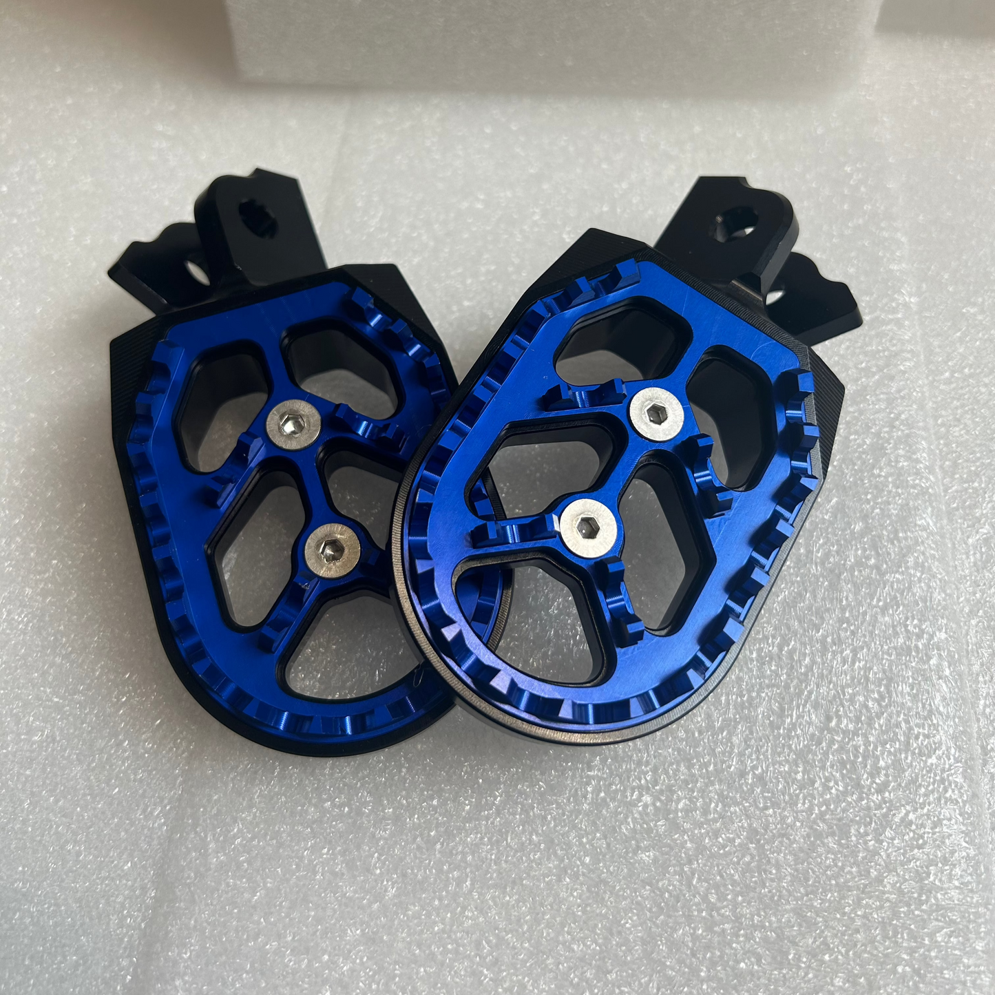 EMX Light-Bee Foot pegs