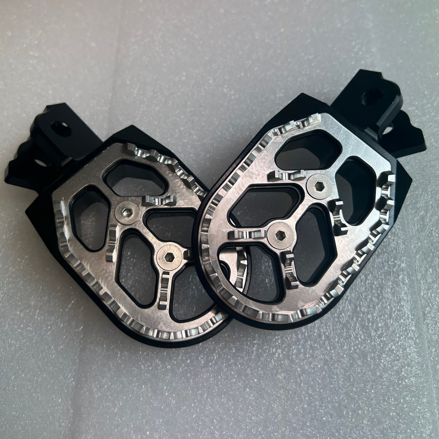 EMX Light-Bee Foot pegs