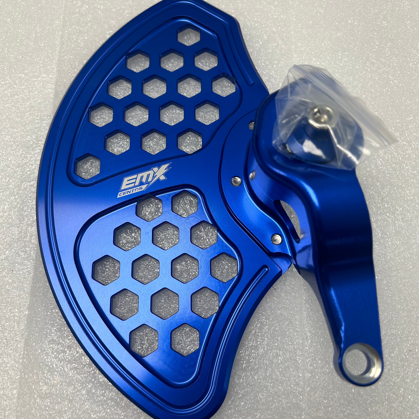 Ultra Bee Front disc guard