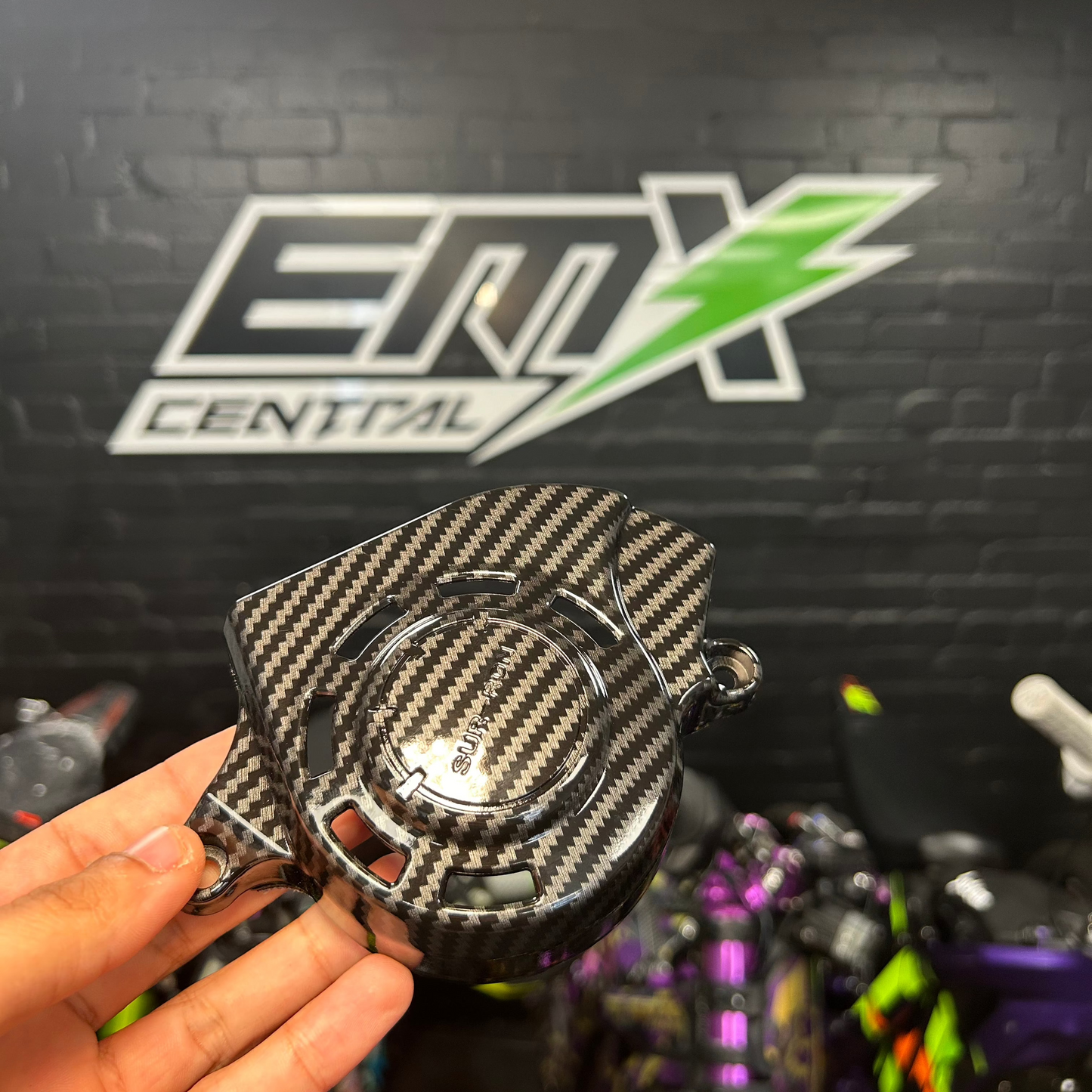 Light Bee Carbon motor cover