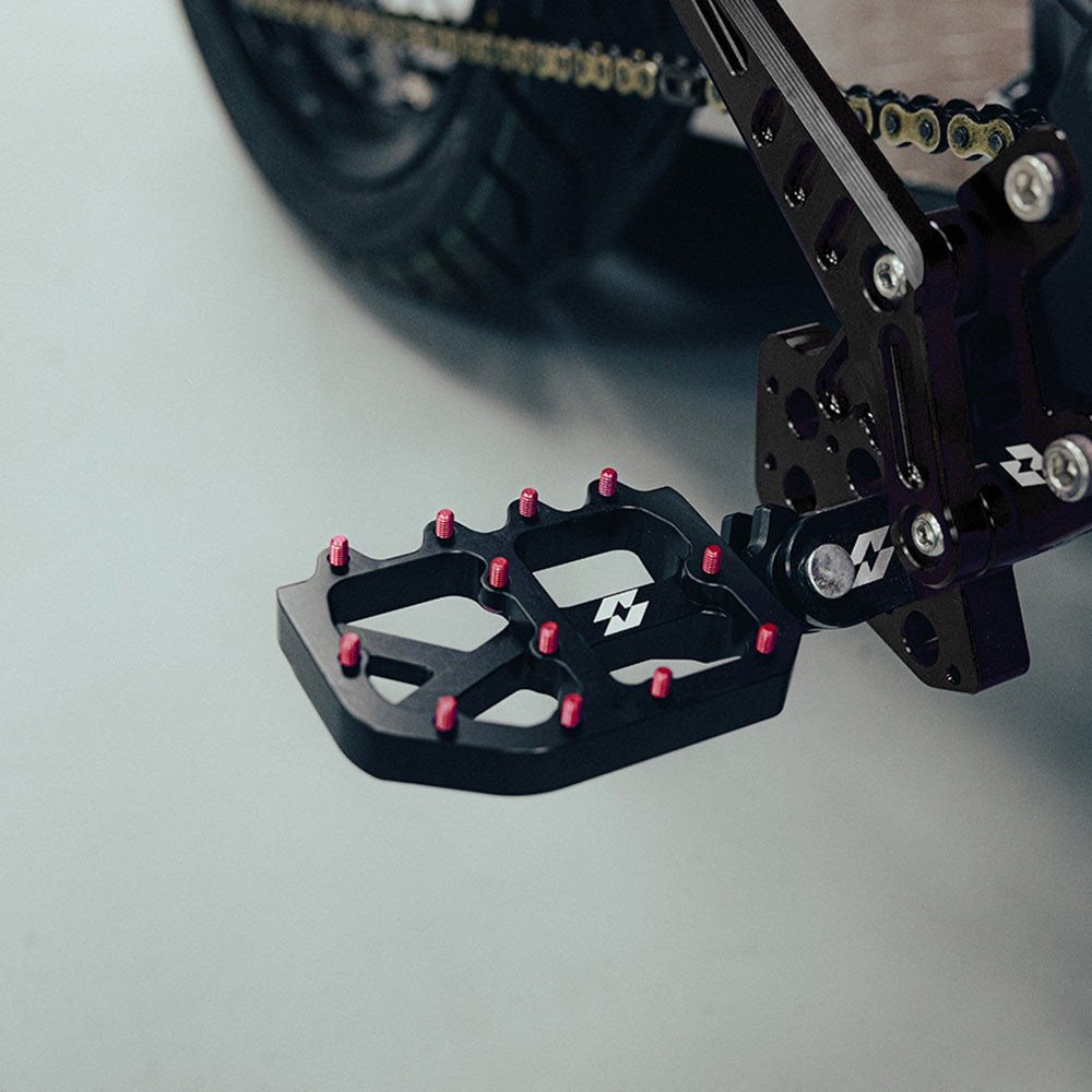 Foot Peg Set 5