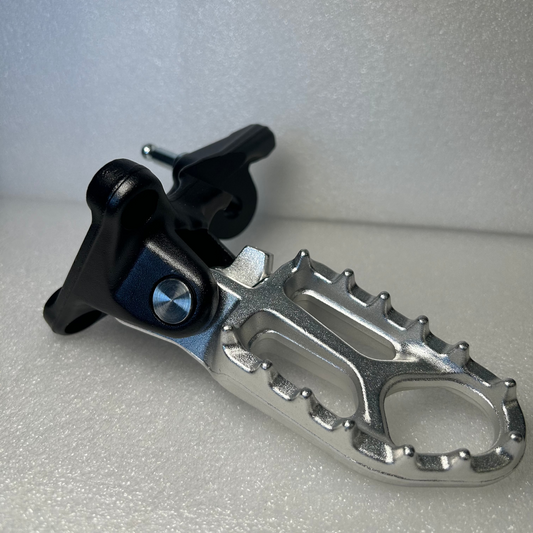 Ultra Bee Foot peg & Bracket