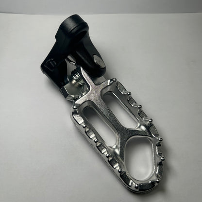 Ultra Bee Foot peg & Bracket